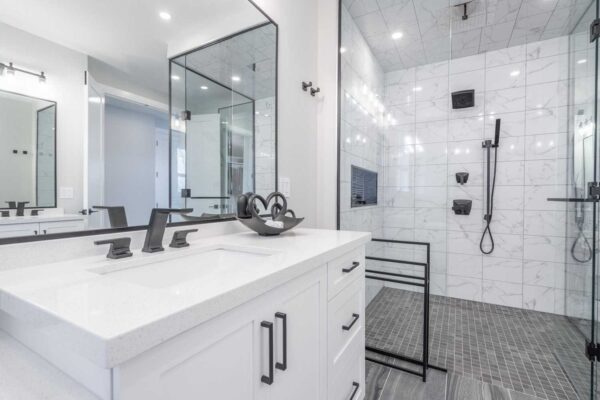 3337-homestead-drive-master shower